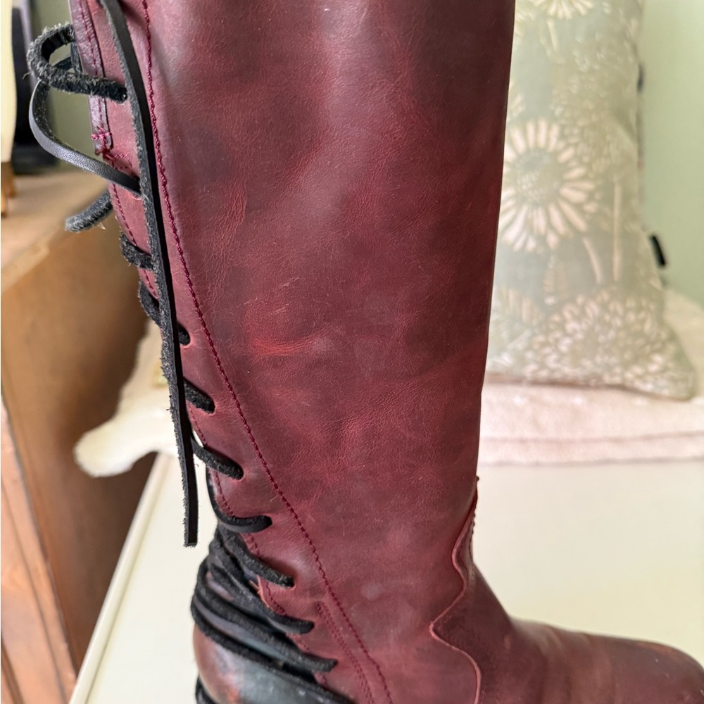 Freebird Brown Lace Up Boots - Picture 6 of 6